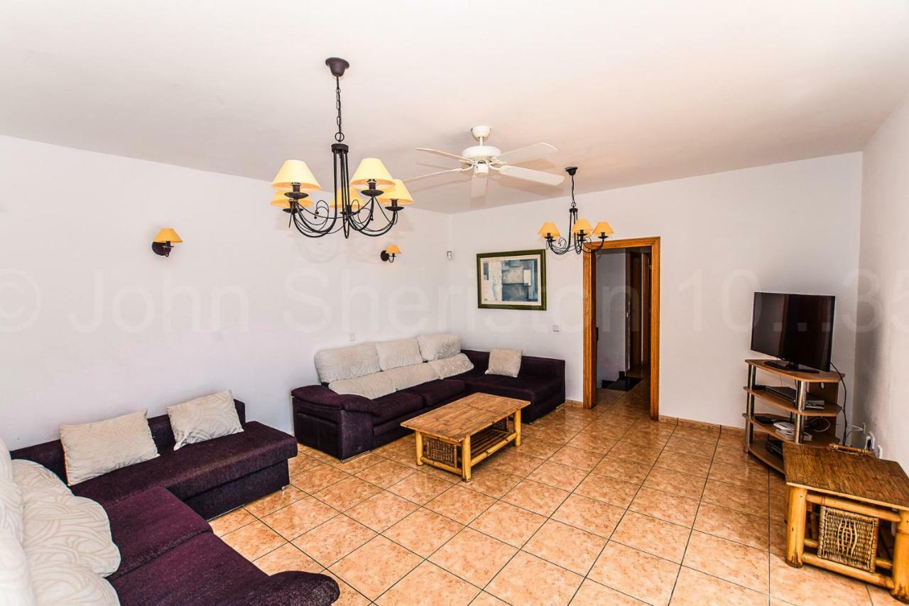 Villa Montana - Lh113 By Villas Now Ltd بلايا بلانكا المظهر الخارجي الصورة